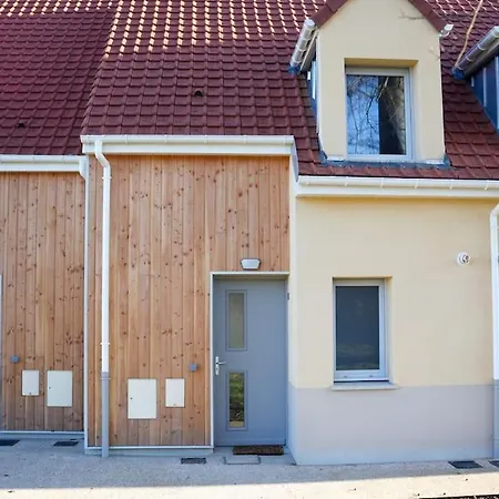 Hébergement de vacances Jolie Maison Neuve - 2 Chambres, 2 Salles De Bain